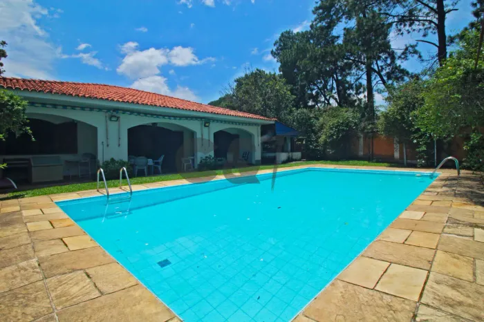 Casa de Vila - 4 Dormitórios (Suítes) à Venda ou para Alugar na Vila Cruzeiro - São Paulo/