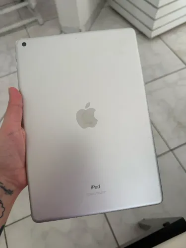 iPad 9