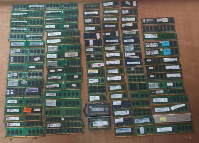 Lote de Memória de RAM PC e Notebook