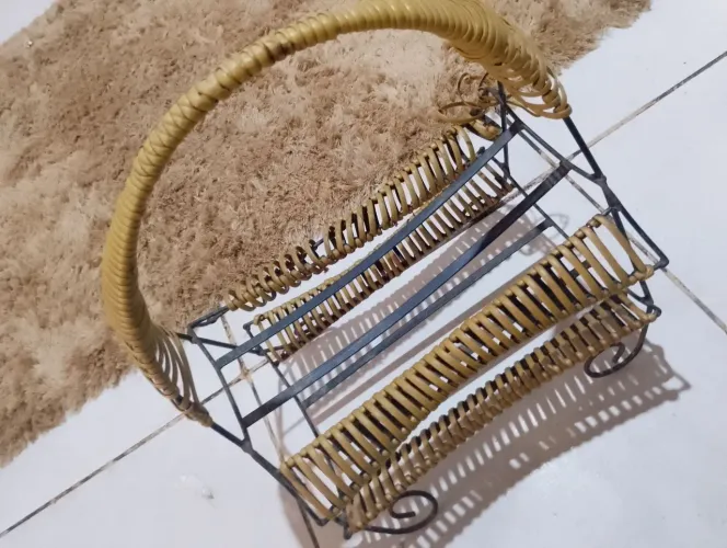 Porta Livros de Bambu