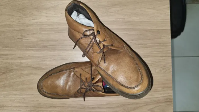 Bota Democrata de Couro Marrom - Conforto e Estilo
