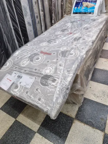 Colchão solteiro fininho