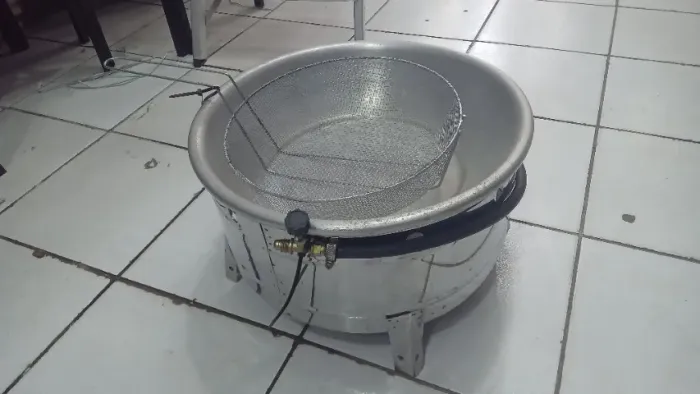 Fritadeira de mesa à gaz marca Kent 7 litros, nova !