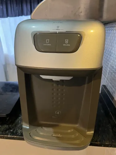 Purificador de Água Electrolux a compressor 