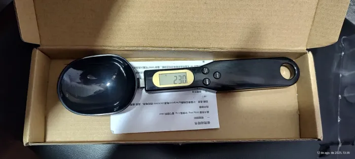 VENDE-SE COLHER MEDIDORA DIGITAL PRETA
