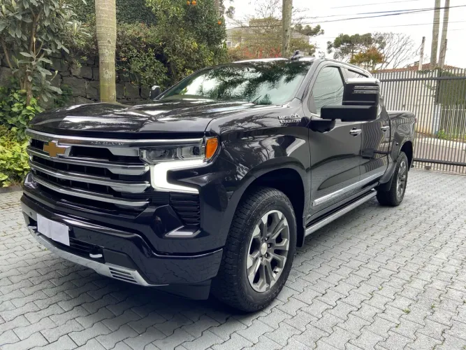 Silverado High Country 24/24. Unico Dono! Apenas 26mkm! Estado de OKM