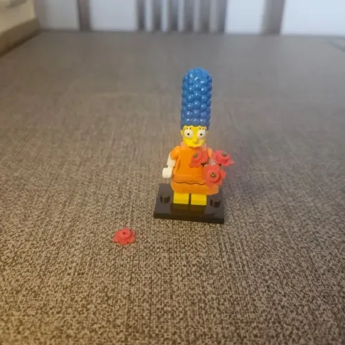 LEGO original The Simpsons Series 2 Collectible Minifigure - Marge Simpson (Fancy Dress)