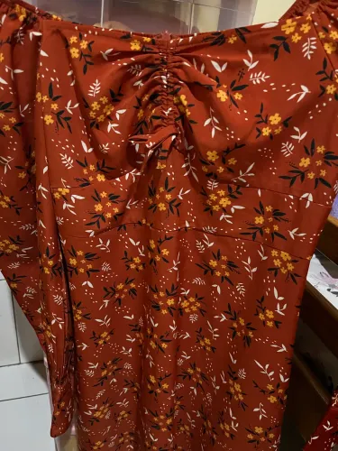 Vestido estampado, marca: SHEIN, tamanho 14Y, em excelente estado de conservação. 