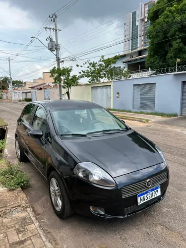 Fiat Punto Attractive 1.4 Fire Flex 8V 5P 2011