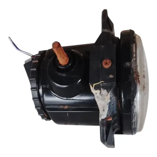 Farol milha fiat strada 2008 L E