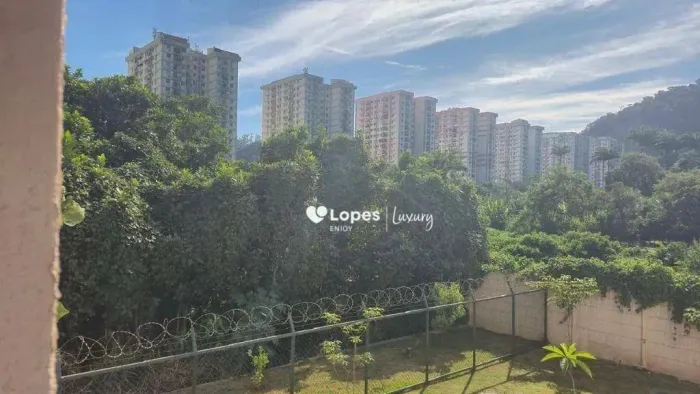 Apartamento no Condomínio Costa Verde  Itanhangá