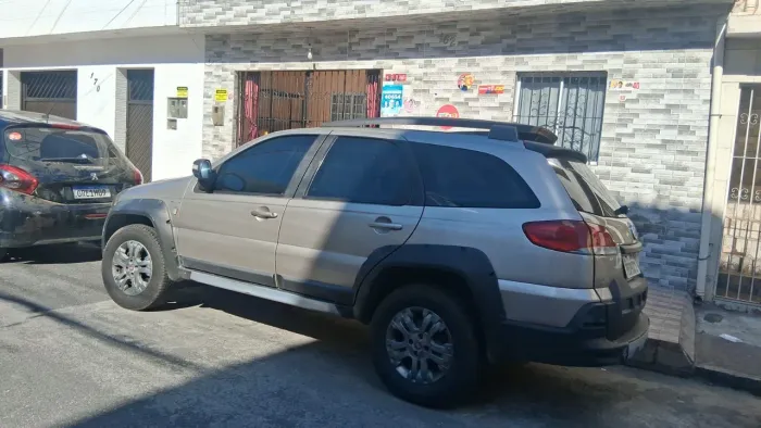 Fiat Palio Week. Adv. Dualogic 1.8 Flex 2012
