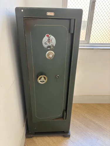 Cofre antigo vintage 
