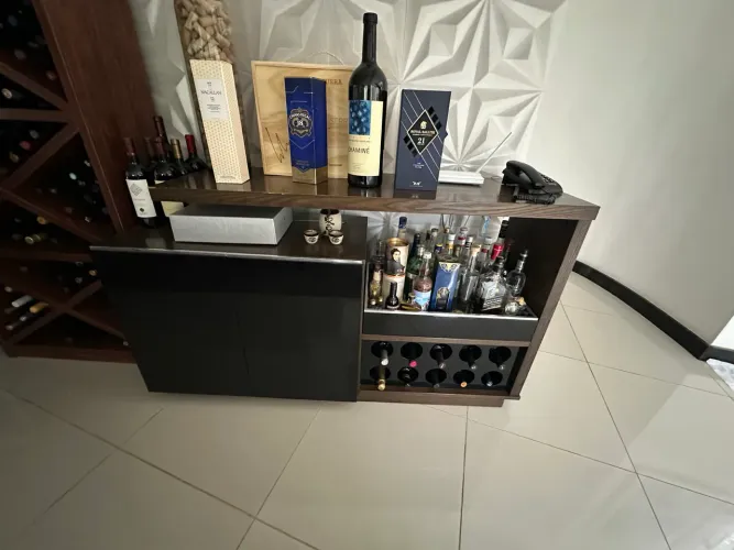 Aparador Bar