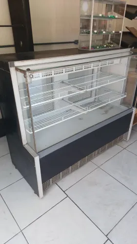 Vitrine gelada 