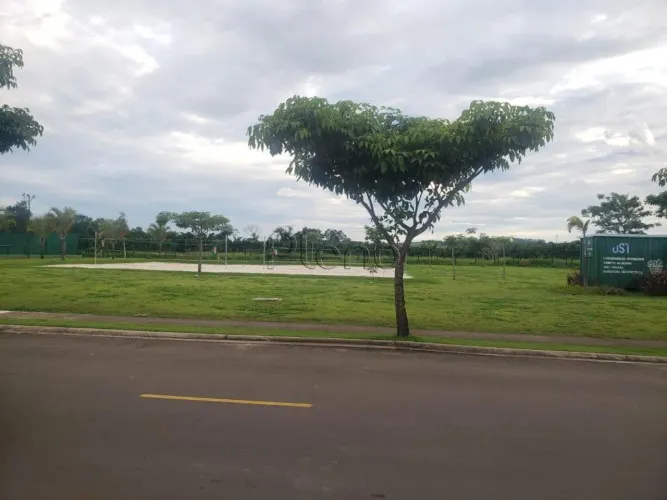 Terreno à venda no Tamboré em Jaguariúna.