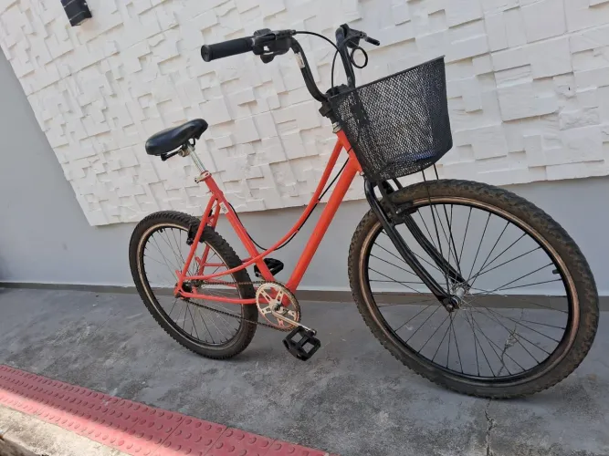 Bike feminina - LEIA O ANÚNCIO