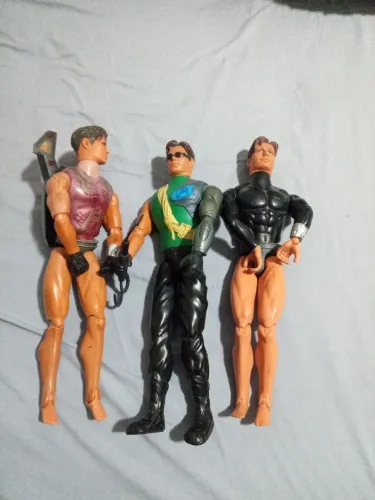 Lote com 3 bonecos,Max steel
