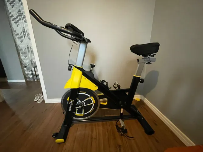 Bicicleta Spinning WCT Fitness - Ótima pra treinar em casa
