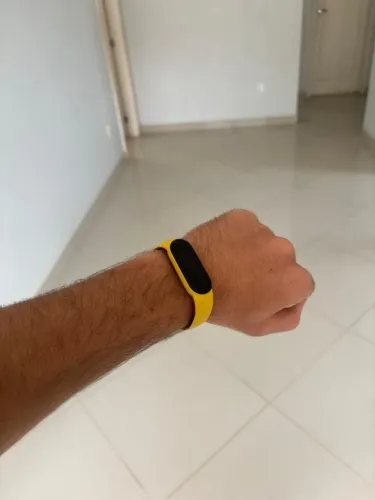 Xiaomi Mi Band 5 Global Original AMOLED 1.1" Carregamento Magnético Usada