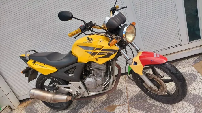 Moto twist muito boa