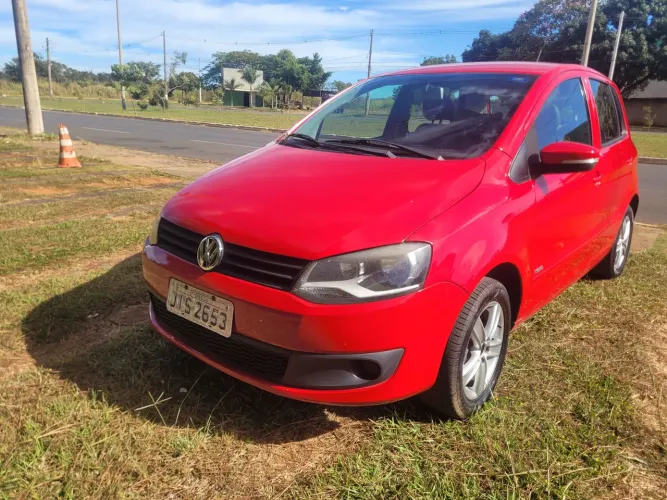 Volkswagen Fox 1.0 MI Total Flex 8V 5P 2011