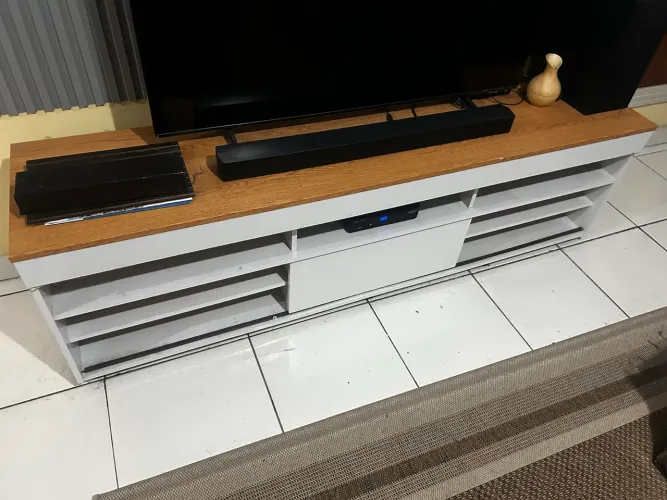 Vendo RACK de sala, usado.