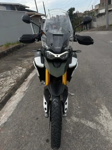 Triumph 900 Rally 2023 Baixo Km 