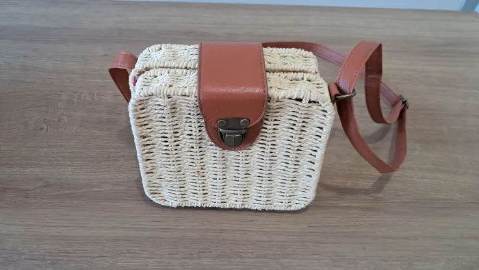 Bolsa Transversal Palha sintética