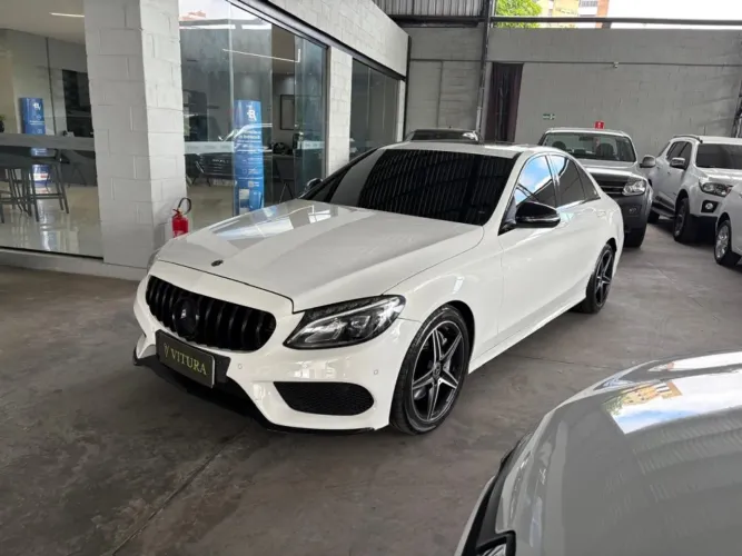 Mercedes-Benz C-300 Sport 2.0 16V Aut. 2018
