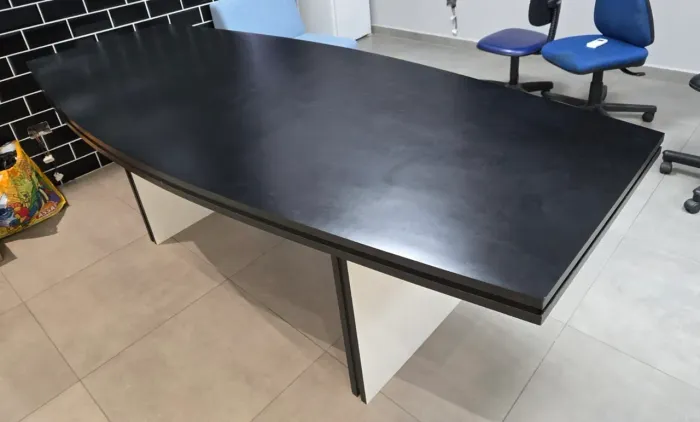 Mesa de reunião preta 2,7x1x0,82m