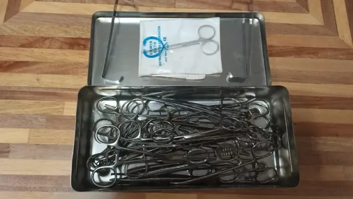 estojo instrumentação veterinária 25 peças