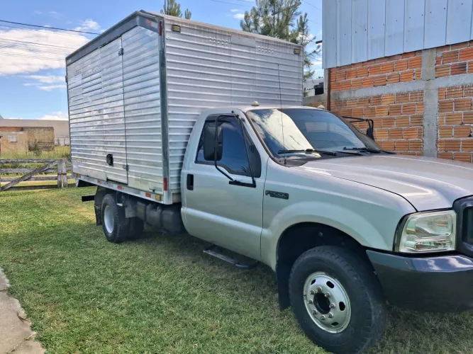 F-4000 2003 Cummins