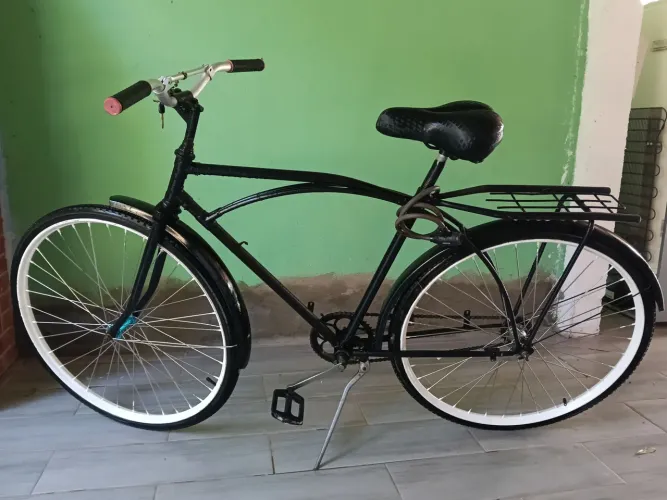 Bicicleta ótima para longas pedaladas,exige pouco esforço pra pedalar , quadro resistente.