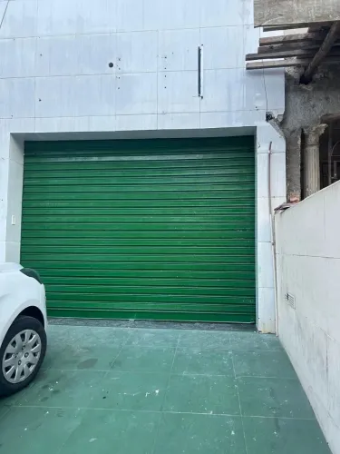 Canal 1 - Alugo  Espaço Térreo 196 m2