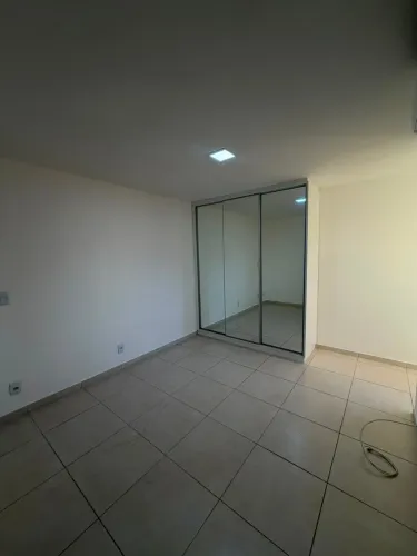 ALUGO APARTAMENTO REFORMADO NO RESERVA RENASCENCA