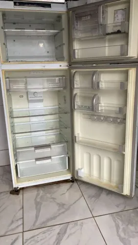 Geladeira 450 litros 
