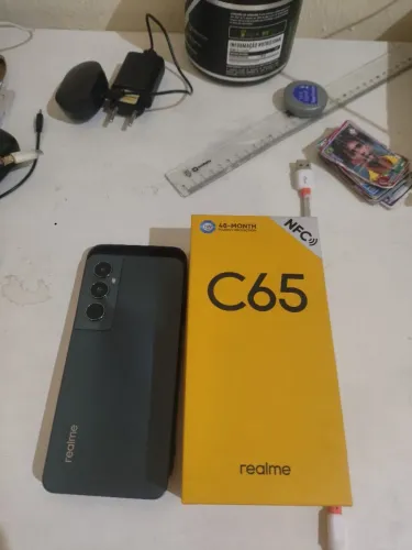 Celular realme C65 