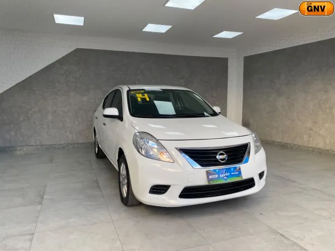 Nissan Versa SV 1.6 16V Flexstart 4P Mec. 2014