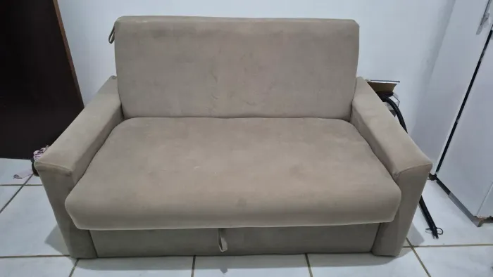 Sofá cama seminovo 