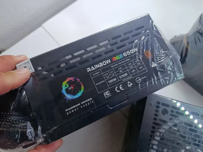 Fonte gamer 650w RGB 80 plus