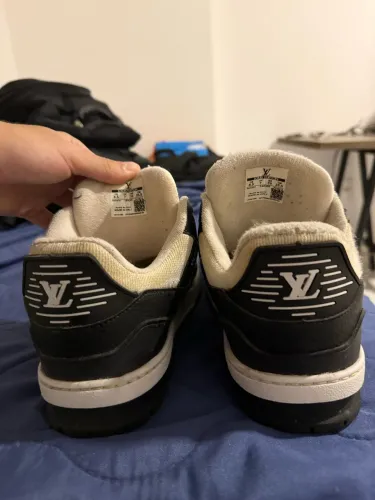 Tênis Louis Vuitton