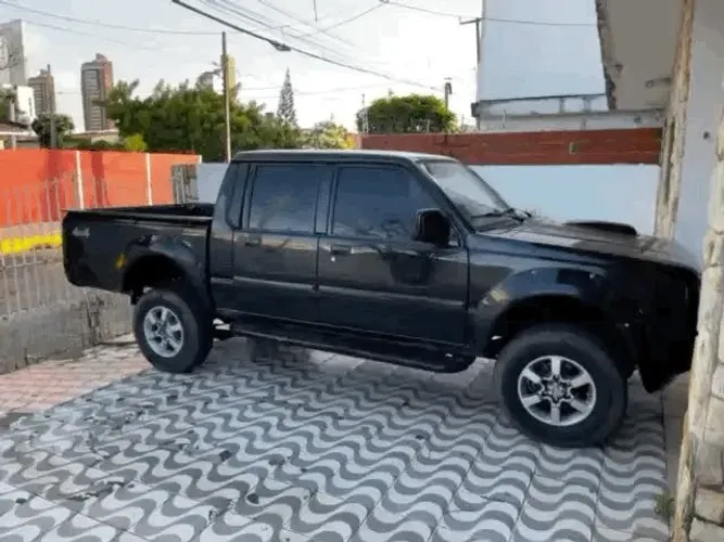 Mitsubishi L200 GLS 2.5 4X4 CD Diesel 2003