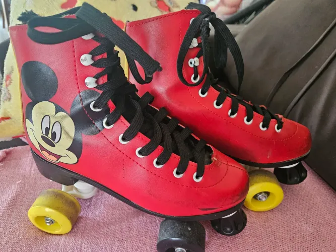 Patins Mickey