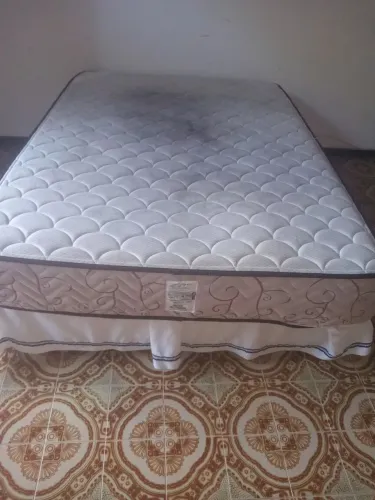 CAMA CASAL COM COLCHÃO