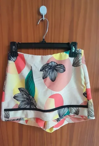 Short saia estampada