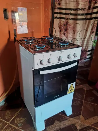 Fogão excelente semi novo ótimo
