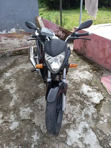 Motocicleta Honda CB300r 2013