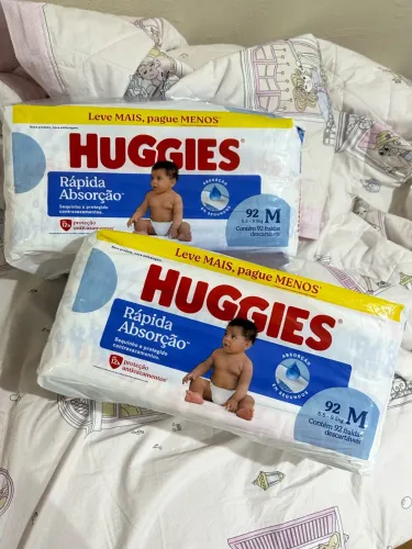 Fralda Huggies rápida absorção