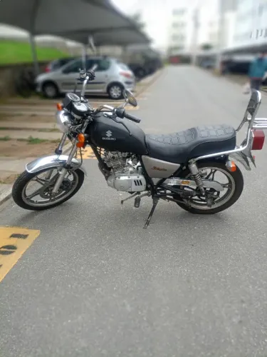 Moto Intruder 125 2005- super econômica